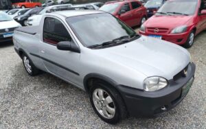 Chevrolet Corsa Prata Picape  2